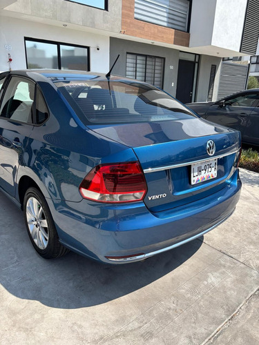 Volkswagen Vento 1.6 Confortline At