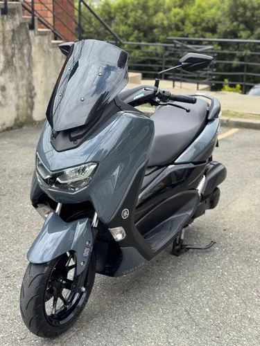Yamaha Nmax 2025
