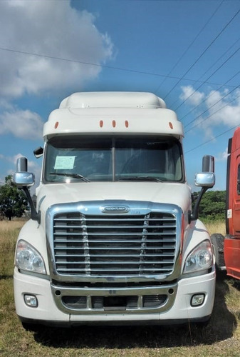 Imagen 2 de 5 de Freightliner Cascadia Dd15 2015
