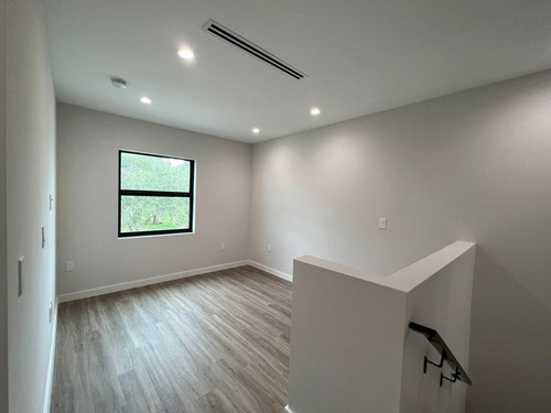 Imagen 16 de 29 de Townhouse A Estrenar En Hallandale