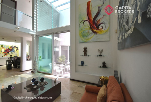 Casa De Lujo En Venta Con Alberca En Las Fuentes Cerca De La Expo