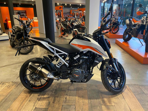 Duke 390 Solo Blanco Y Entrega Inmediata - Gs Motorcycle