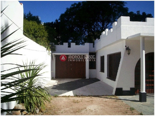Casa En Muy Buena Ubicacion- Ref: 4280