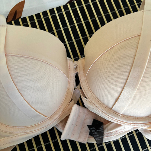 Brasier Con Push Up Ligero Estilo Media Copa