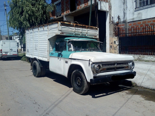 Dodge D-200 D200