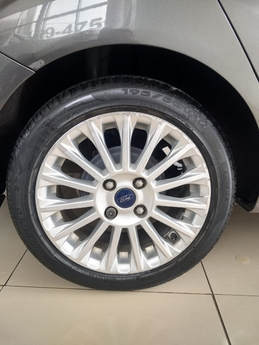 Ford Fiesta 1.6l Titanium Powershift 2014 Con 67.000km