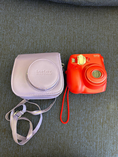 Camara Instax Mini S7 Fujifilm Roja