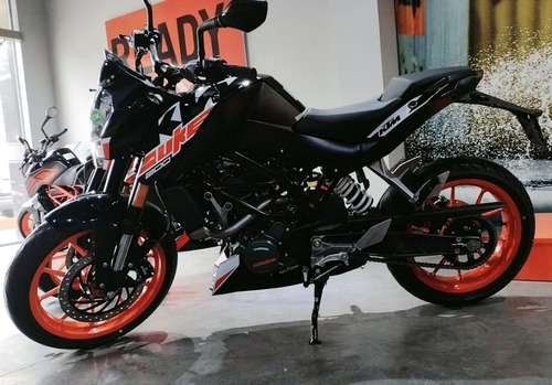Imagen 4 de 25 de Ktm Duke 200 Blanca 0km 2023 Automoto Lanús