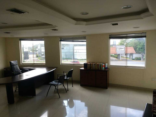 Imagen 4 de 6 de Consultorio Cerca Clínica Metropolitana Naguanagua