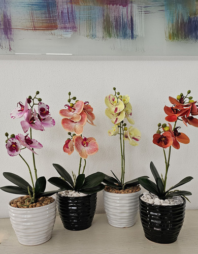 Arreglo Flor Orquidea Artificial Con Maceta Ceramica Colores Color Coral/maceta Negra