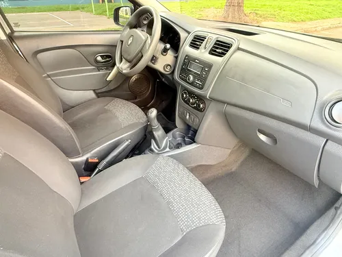 Renault Logan 1.6 Authentique / Life
