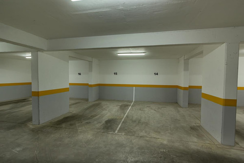 Imagen 6 de 16 de Edificio - Centro Sur