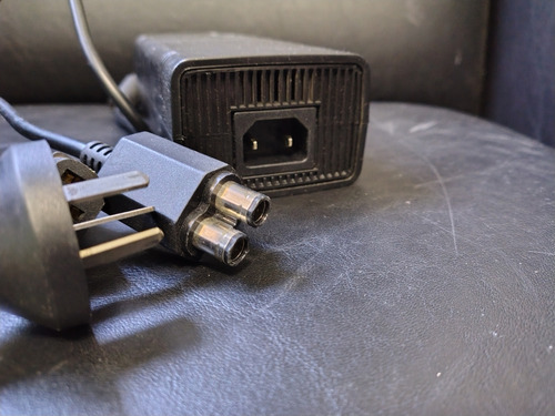 Fuente De Alimentación 220v Xbox 360 Slim (Usado)