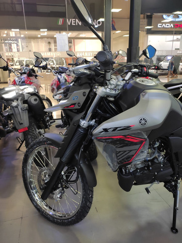 Xtz 250 Lander Connected Modelo 2025