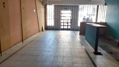 Av. Regimiento Patricios 900/barracas. Alquiler Local Comercial