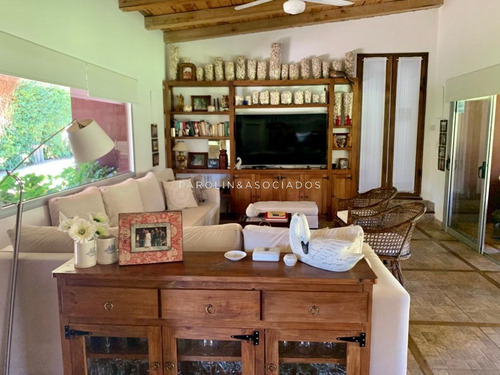 Muy Linda Casa En Rincon Del Indio-ref:3681
