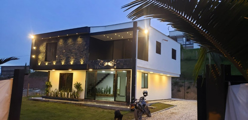 Imagen 2 de 11 de Casa Finca En El Carmen Cerca Del Pueblo 800 Mts 700 Millones