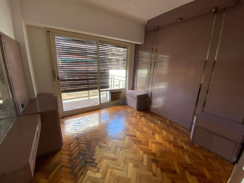 Imagen 5 de 25 de Semipiso 4 Ambientes En Venta, Villa Crespo - Balcón Corrido, A Refaccionar