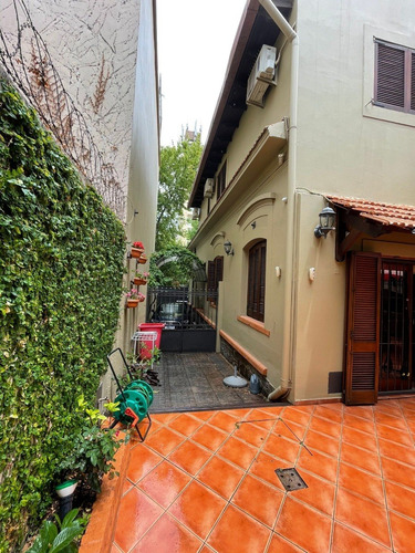 Imagen 13 de 13 de Vendo Casa En Punta Carretas, 4 Dormitorios, 3 Baños, Garaje X3
