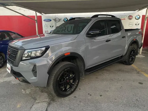 Nissan Frontier PRO-4X 4X4