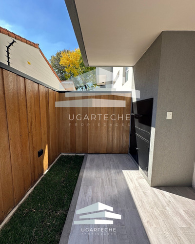 Venta - Departamento Con Jardín, Monte Grande