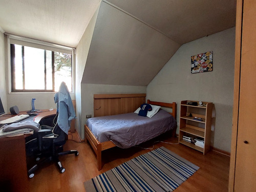 Excelente Casa En San Carlos De Apoquindo