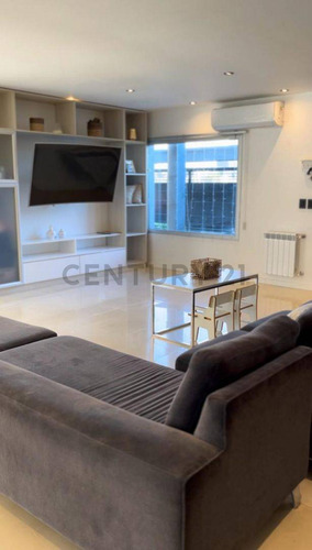 Casa En Venta En City Bell, Barrio La Serena, Calle 446 E/ 157 Y 158