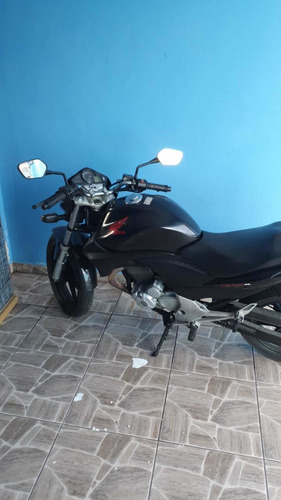 Imagem 3 de 10 de Honda Cb300