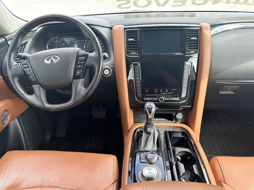 Infiniti QX80 5.6l Perfection 8 Pasajeros At