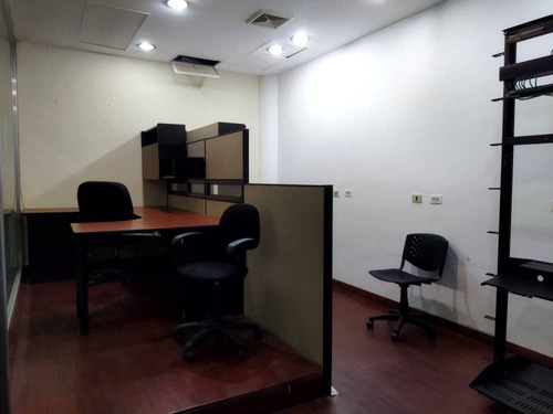 Oficina En Alquiler En Ccp, Av. Alirio Ugarte Pelayo