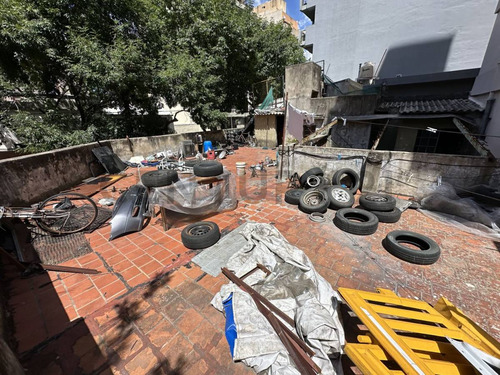 Venta Casa De 6 Ambientes A Reciclar Con Garage En Avenida Principal De Villa Pueyrredon