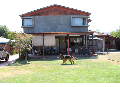 Hermosa Casa Con Espectacular Terreno