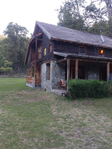 Casa En Venta En Quila Quina, San Martin De Los Andes