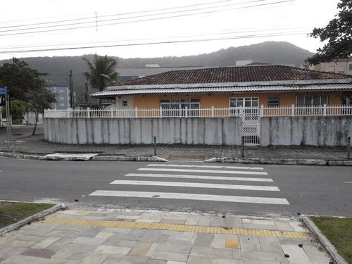 Imagem 1 de 15 de Casas 3 E 4 Quartos Para Venda Em Praia Grande, Solemar, 3 Dormitórios, 3 Suítes, 4 Banheiros, 8 Vagas - 426_2-710967