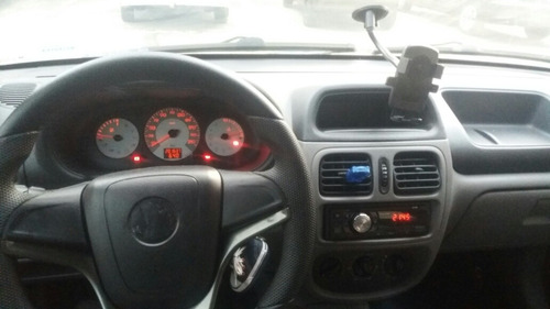 Renault Clio 2008 1.0 16v Authentique Hi-flex 3p