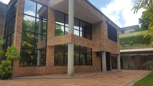 Imagen 1 de 26 de Hermosa Quinta Totalmente Remodelada