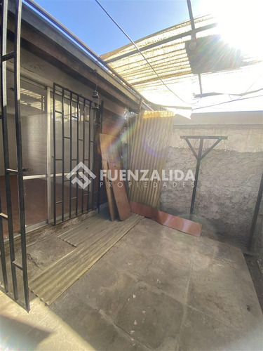 Casa En Venta De 3 Dorm. En Maipú
