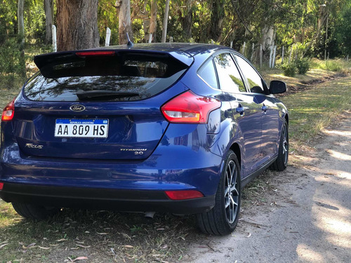 Ford Focus 5p Titanium At