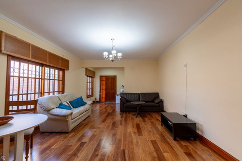 Casa De 3 Dormitorios Con Cochera En Villa Amelia