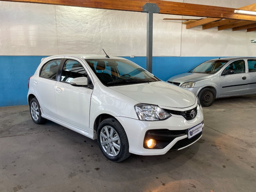 Imagen 6 de 13 de Toyota Etios Xls 5p Mt 2018 Con Gnc