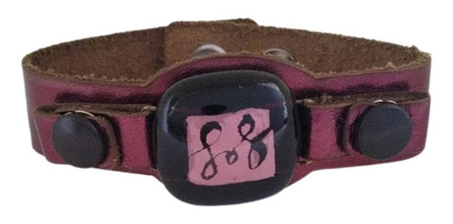 Imagen 1 de 2 de Pulsera Morado Liz Cuero Y Vidrio Pintado A Mano