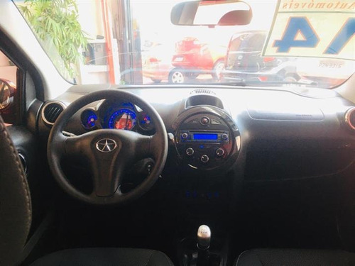 Imagem 3 de 10 de Jac J2 1.4 Ano 2014 Vermelho Gasolina Completo 4p