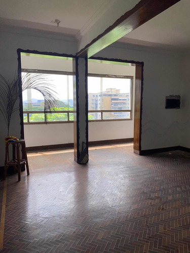 Imagen 23 de 30 de Altamira Edificio Para Remodelar O Hotel Frente A La Plaza
