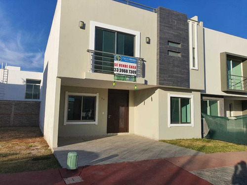 Imagen 1 de 19 de Casa 58 Coto Acanthia En Solares