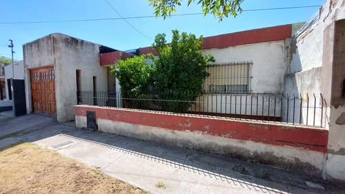 Casa En Venta. Ciudad De Santa Rosa. La Pampa