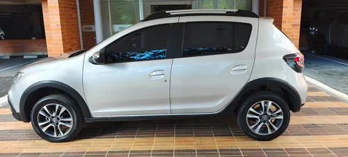 Renault Stepway 1.6 Dynamique / Intens Automática