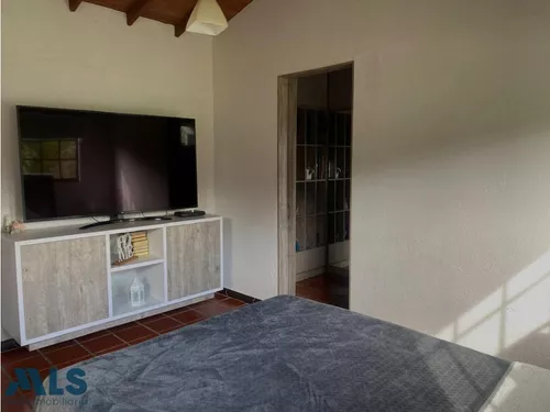 Casa Finca Con Cancha De Futbol(mls#248541)
