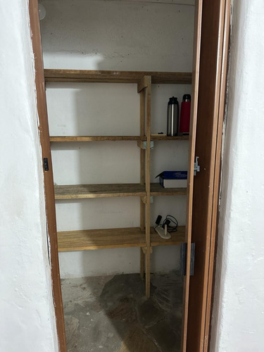 Casa En Ph Totalmente Independiente Frente A La Plaza Del Independiente Lezica