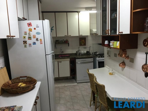 Imagem 8 de 9 de Apartamento - Moema Pássaros - Sp - 598368