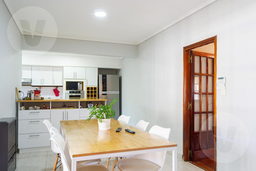 Casa En Venta - Lomas De Zamora, Caseros Al 1700